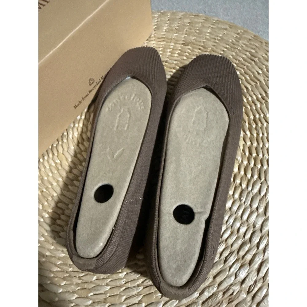 VIVAIA Square-Toe V-Cut Flats (Margot 2.0)‎ Brown size EU/41 US/9.5